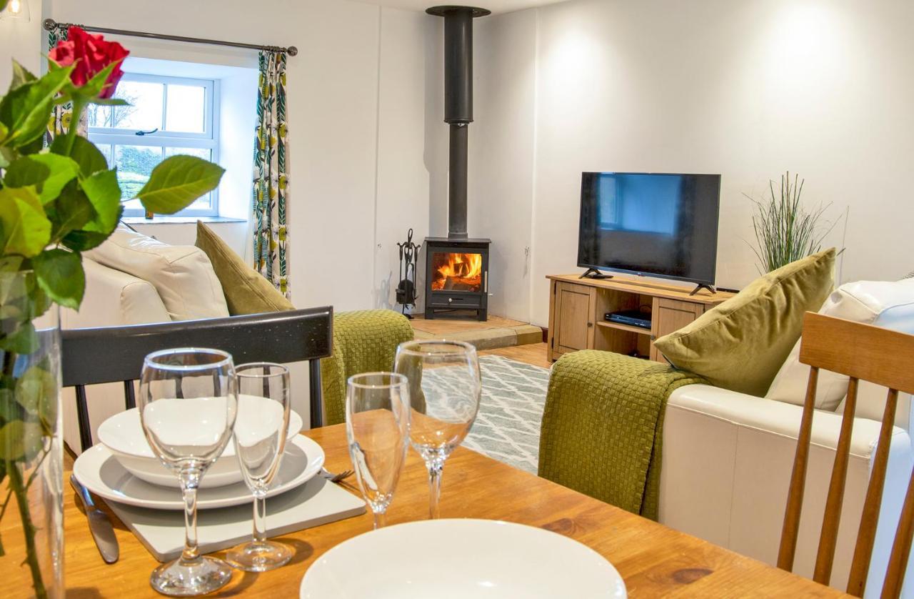 Holiday home Stainsborough Hall